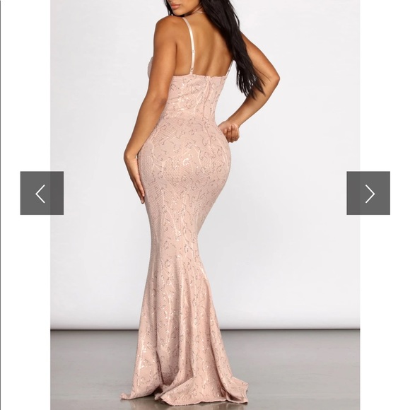 Dress - Picture 2 of 3